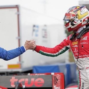 #F2 @charles_leclerc7 has continued his untouchable run in qualifying by grabbing an ever-increasing record of seven poles in a row this afternoon in Budapest, defying his earlier comments that the @hungaroring_official was not a track that suited him to annex the top spot by almost half a second from @oliverrrowland and @artem_markelov_official
#formula2 #Hungary #Budapest #motorsport #racing