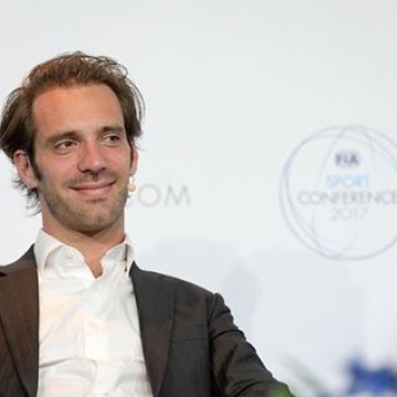 @fiaformulae star @jeanericvergne discusses the potential future of virtual racing at the 2017 #FIASportConference. See videos from the FIA Sport Conference on the official FIA Facebook page. #Motorsport #Racing