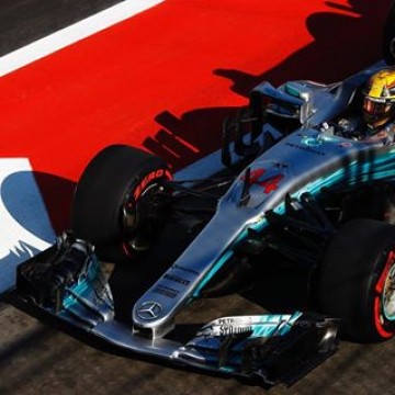 #F1 @lewishamilton takes pole for the #BakuGP
#formulaone #formula1 #Baku #Azerbaijan #motorsport #qualifying #racing