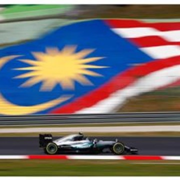 #F1 @nicorosberg leads @mercedesamgf1 1-2 in shorter Malaysian first practice
#formulaone #formula1 #MalaysianGP #Sepang #Nico #Rosberg #Mercedes #motorsport #FP1
