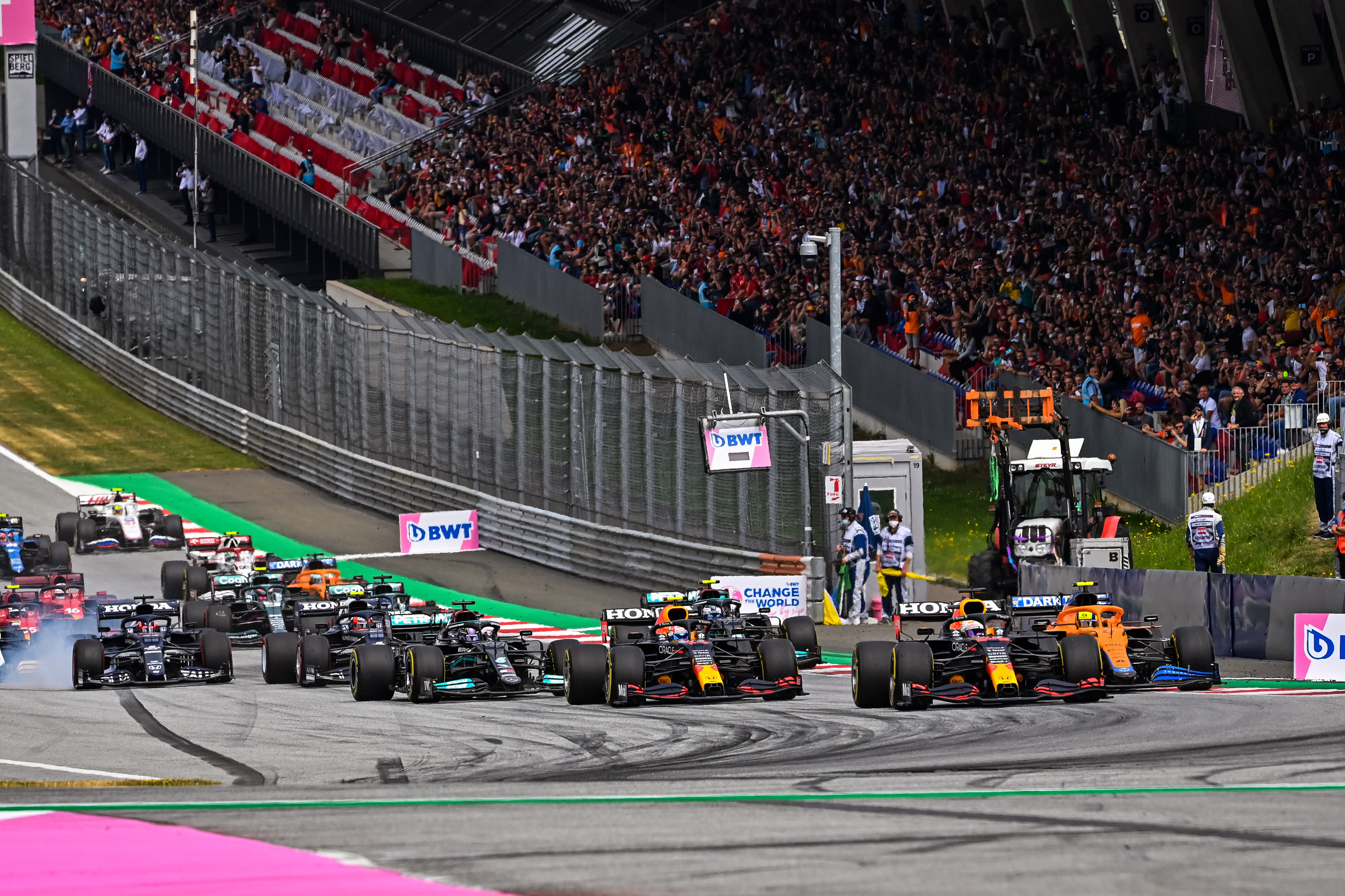 Первый старт формулы 1. Гран-при Австрии формулы-1. Формула 1 Австрия 2021. Формула 1 Австрия 2020. Гран при формула 1 2021.