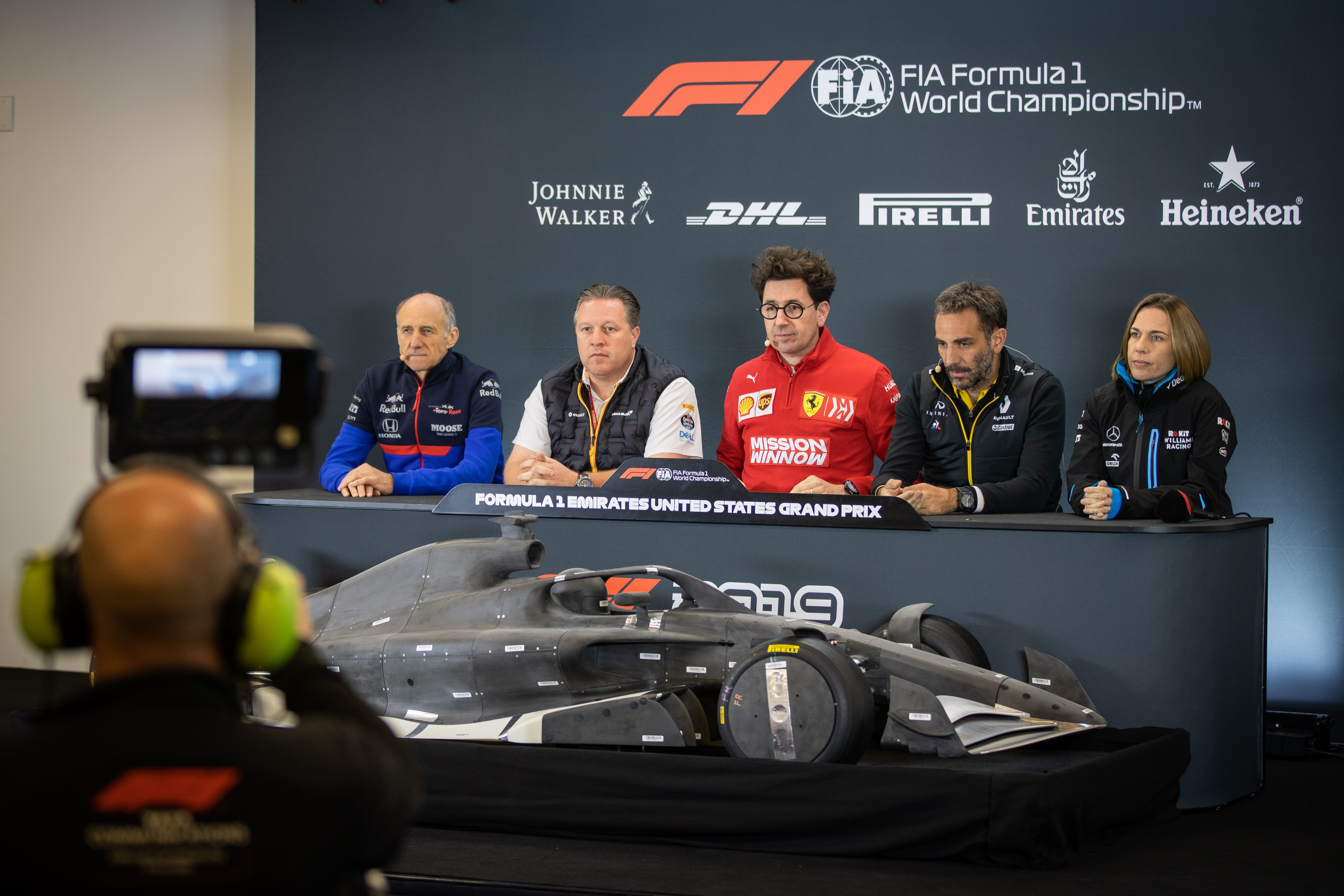 formula 1 schedule est