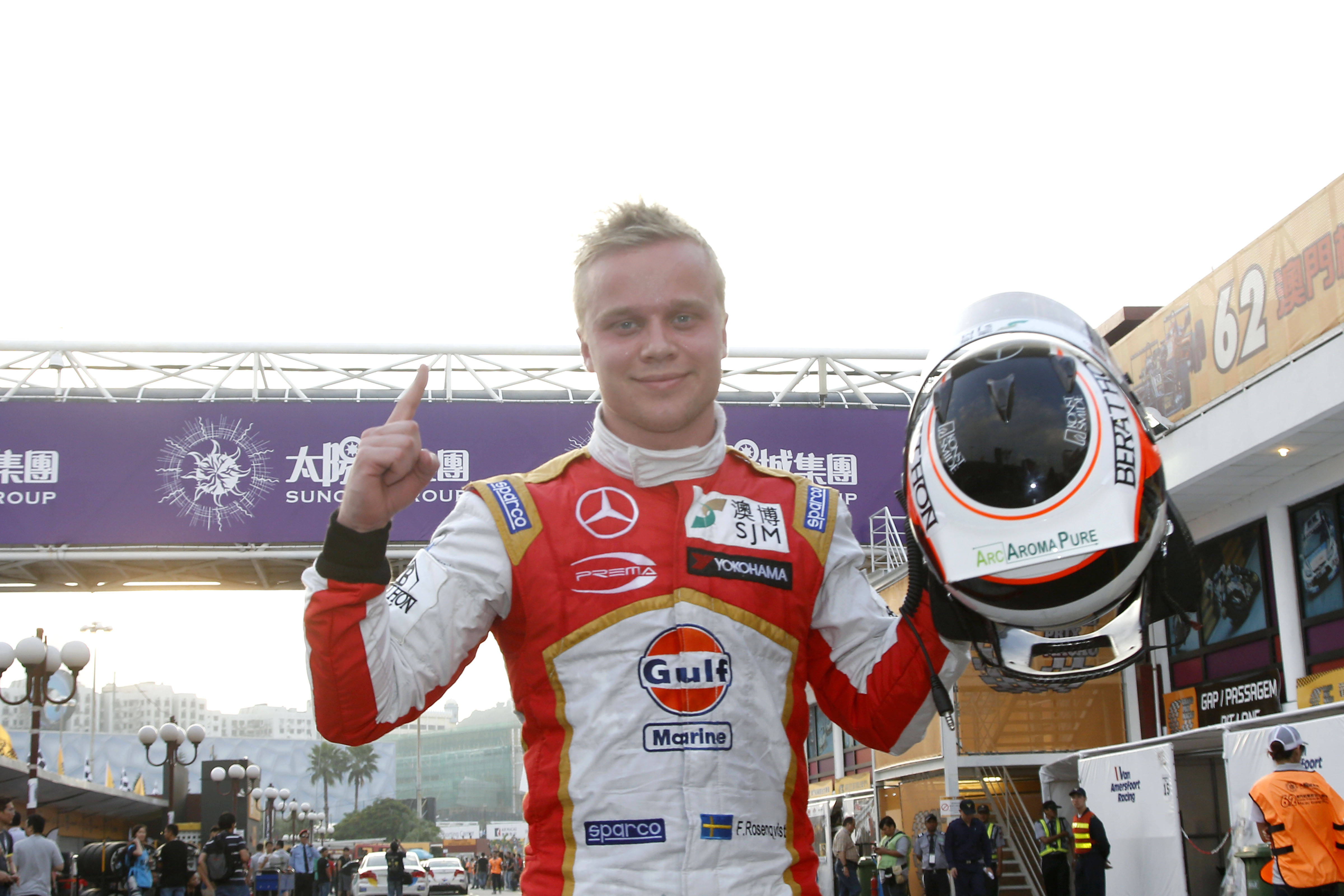 Felix Rosenqvist claims pole for Macau qualification race Federation