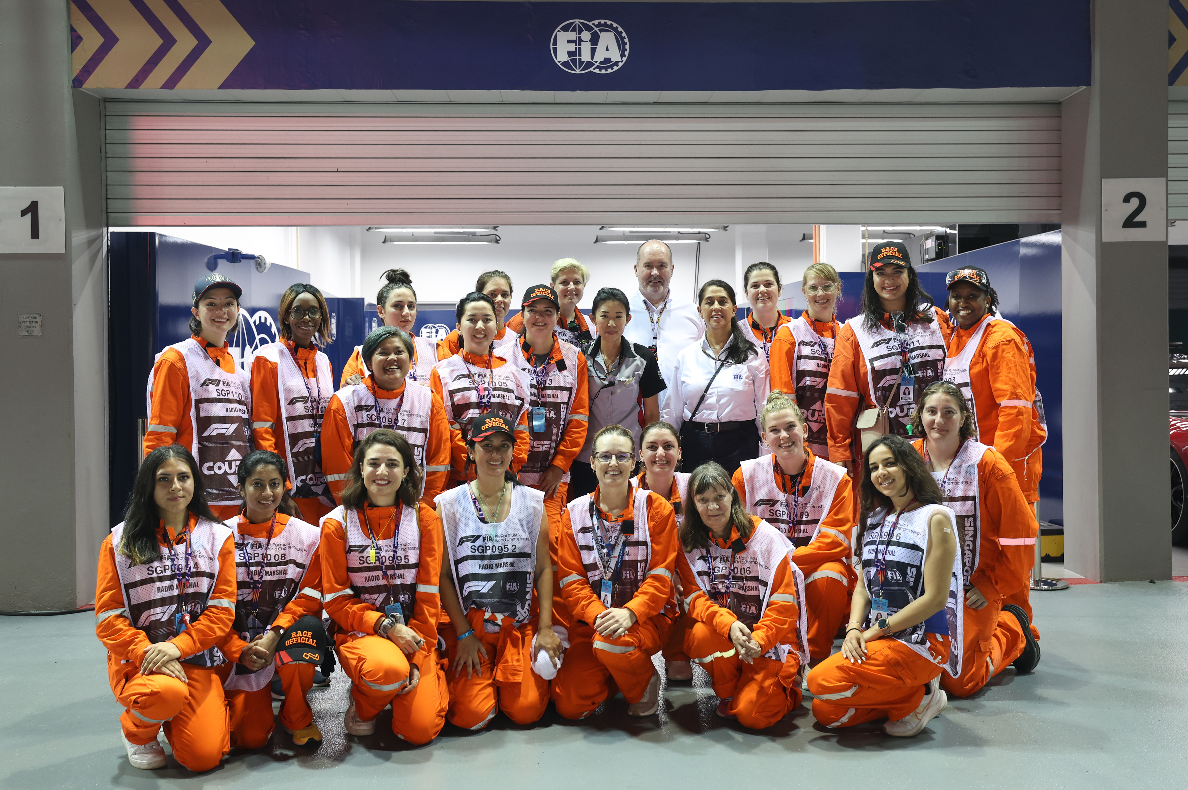 Program Pertukaran Resmi FIA: Pengalaman tak terlupakan bagi 24 wanita di Grand Prix Singapura