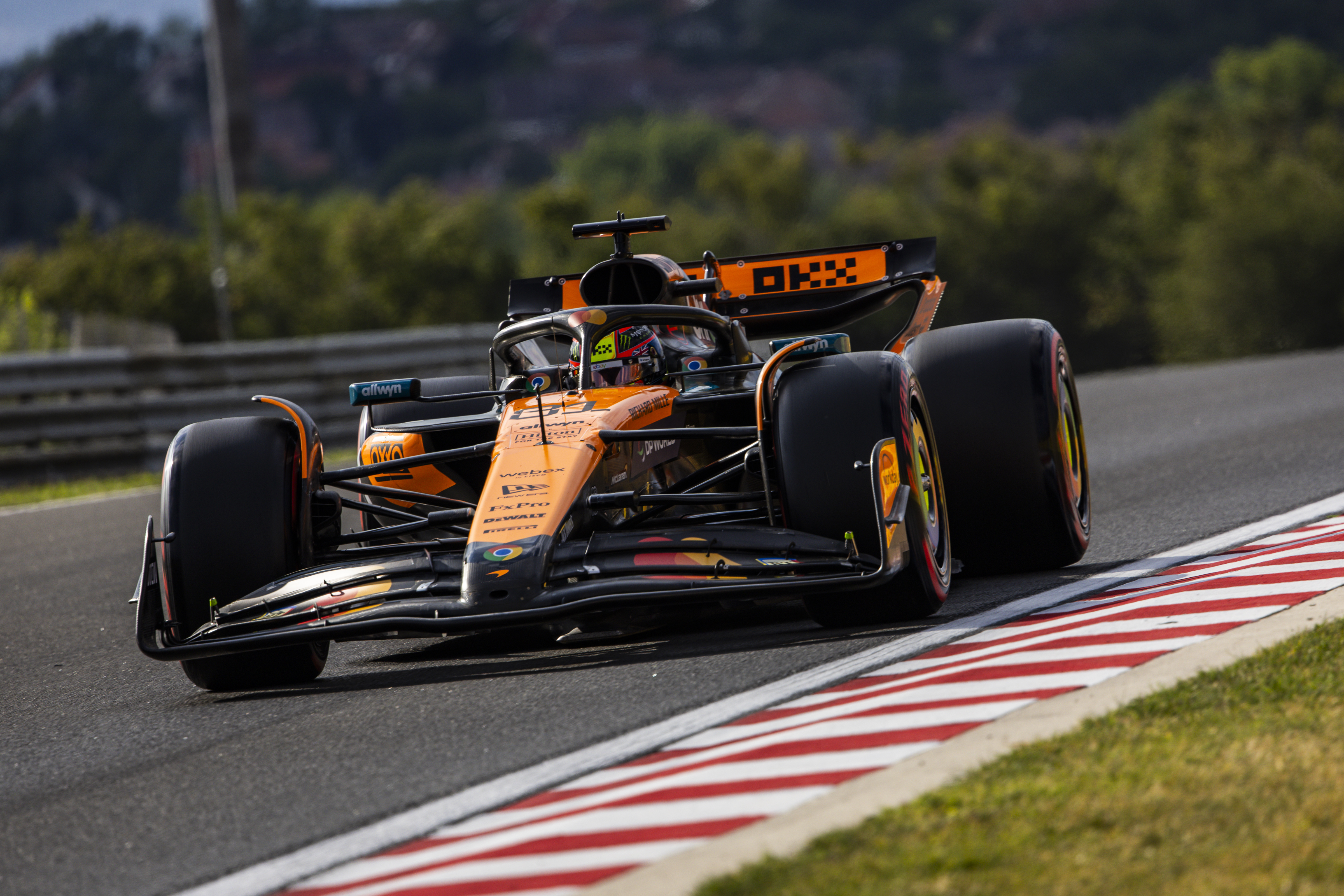 Piastri Lidera la Última Práctica en Hungaroring, Norris y Leclerc lo Siguen