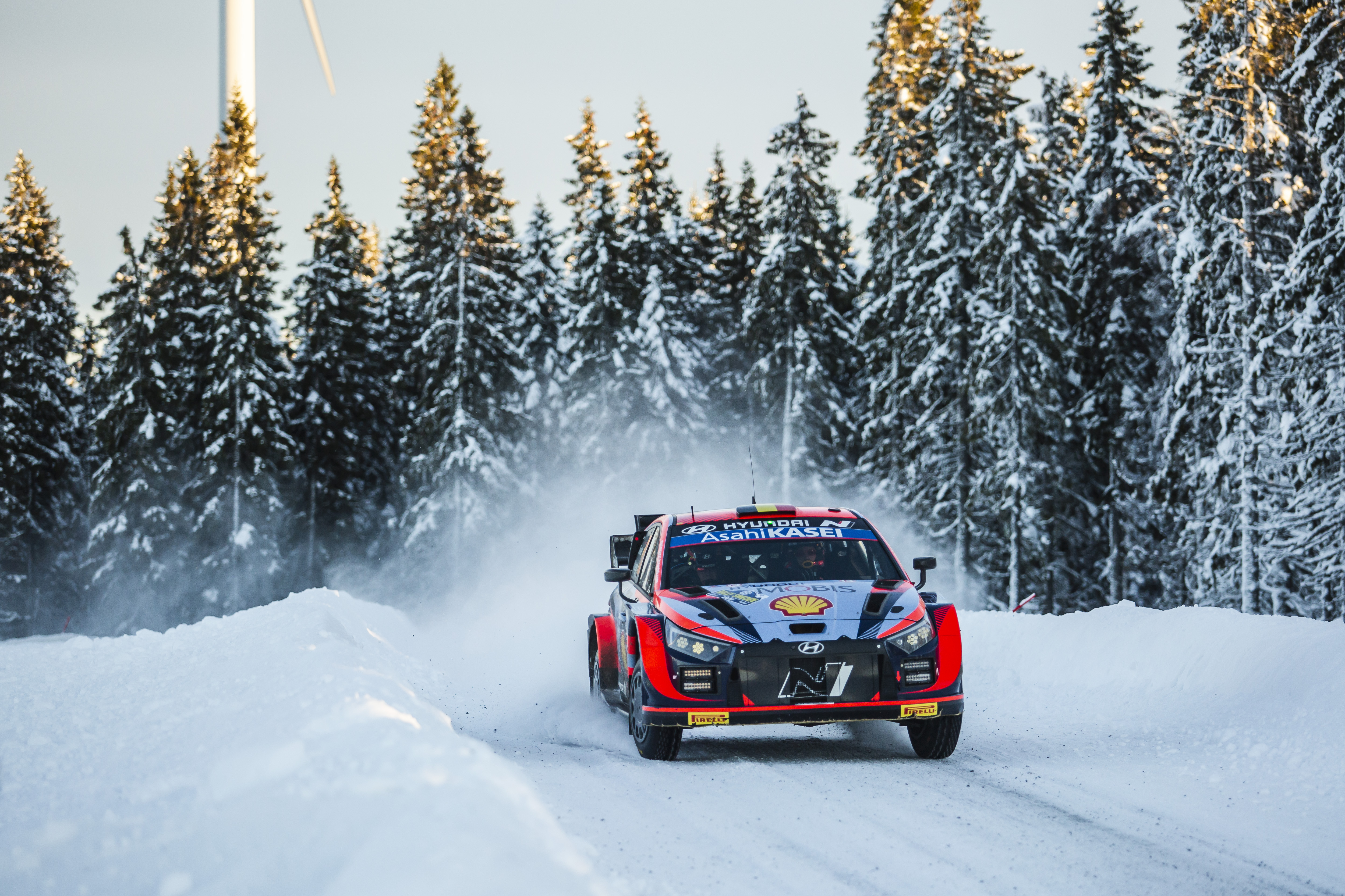 WRC - Neuville snatches Sweden lead in eventful opening day - Vimarsana News