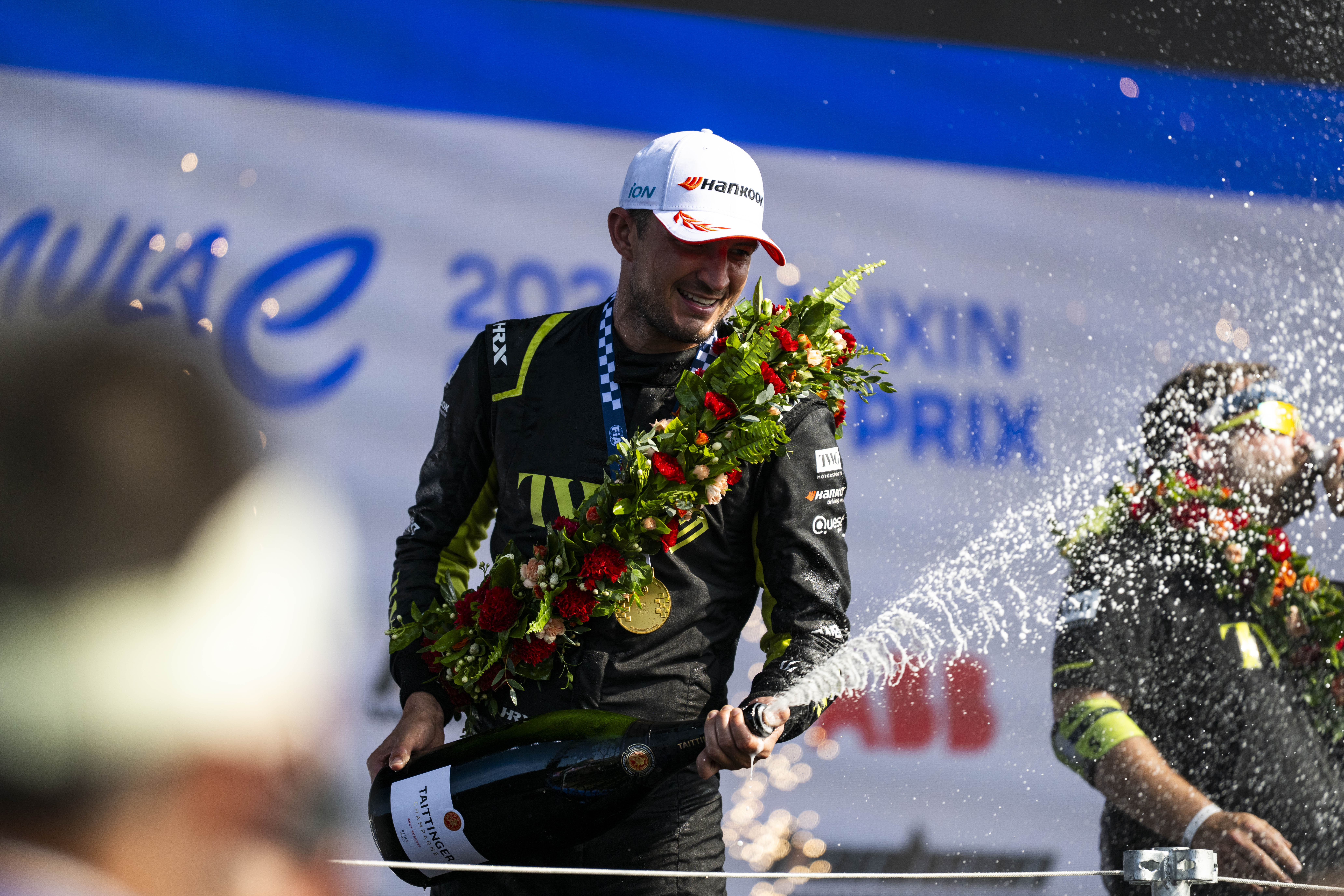 Dennis Secures Second Victory of the Season in Sanya | Federation Internationale de l'Automobile