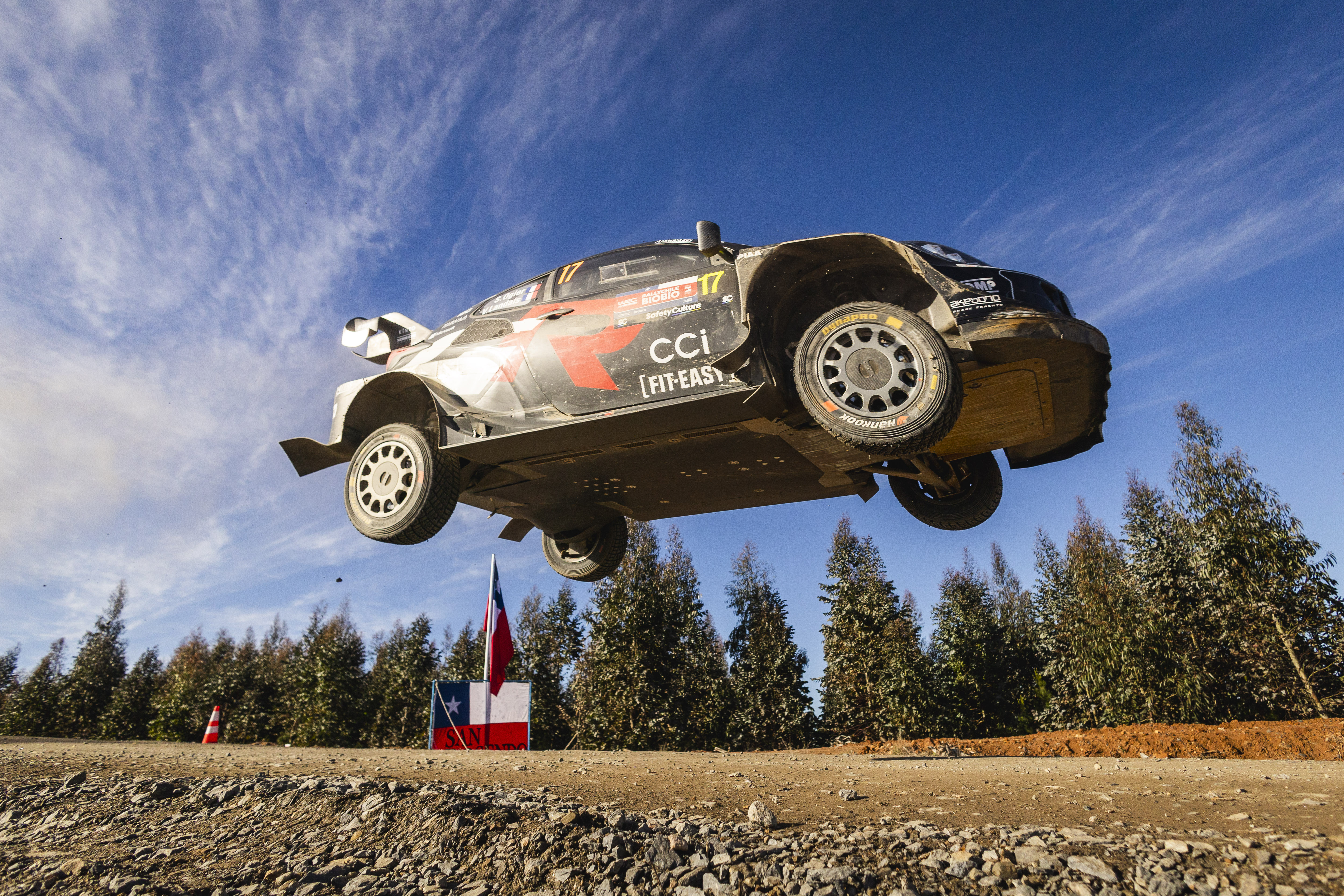 WRC - Ogier takes championship lead with Rally Chile victory