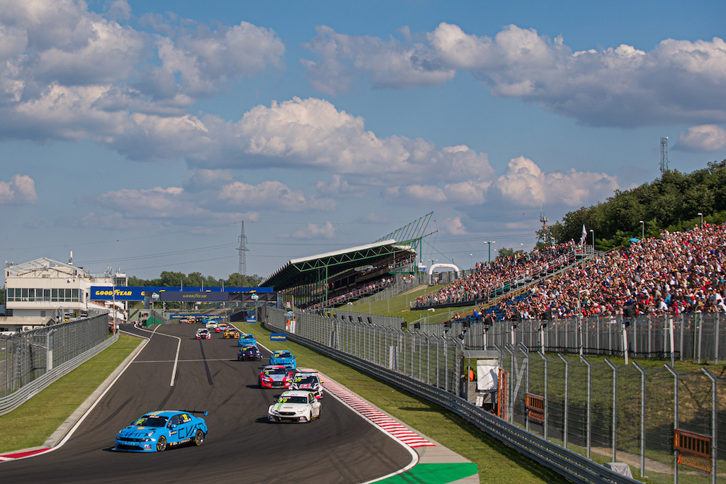 WTCR: Urrutia fends of Hungary Huff's determined challenge - Vimarsana News