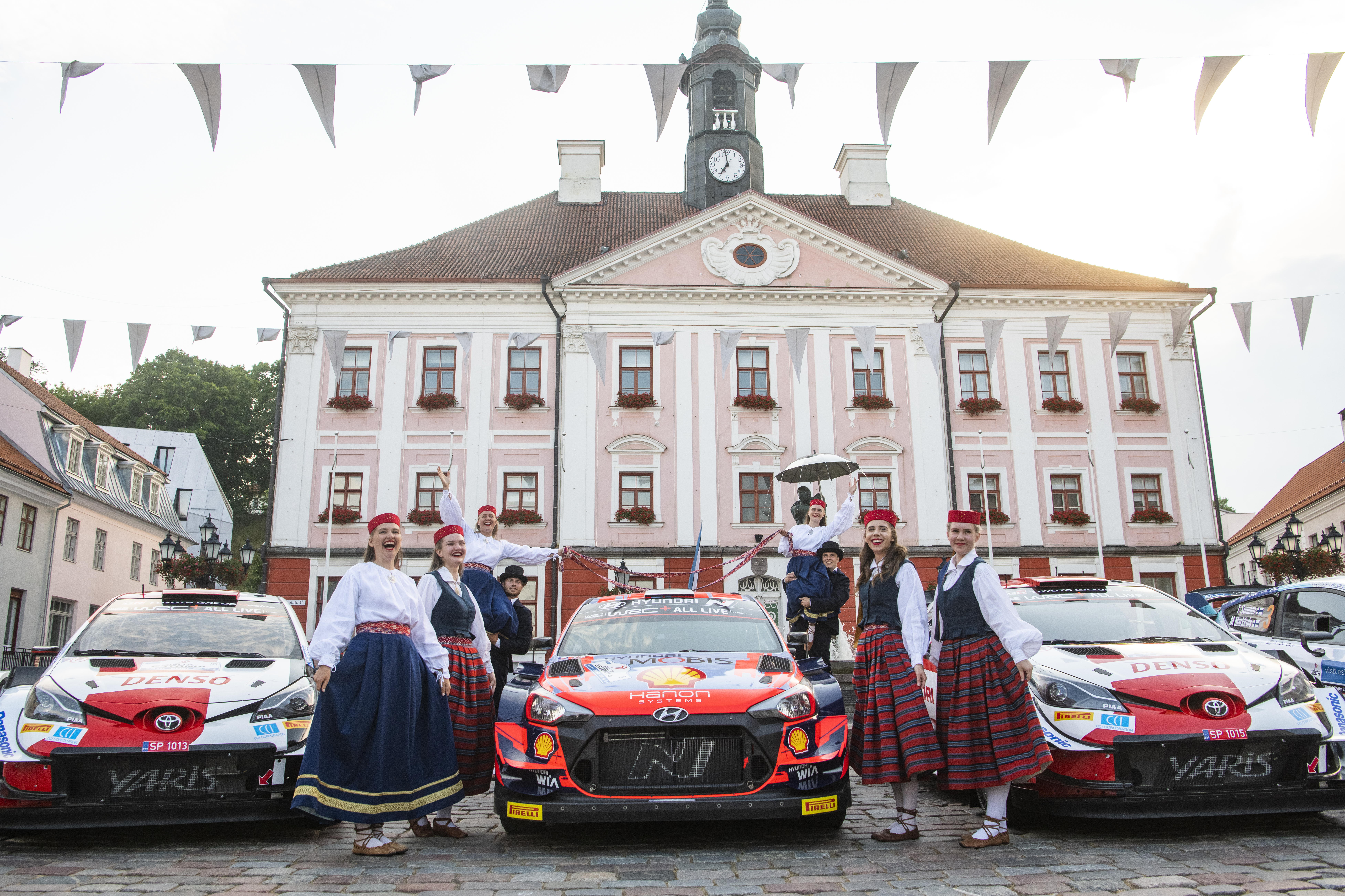 2021 WRC - Rally Estonia - Opening parade at Tartu City Hall