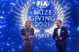 Vencedores da Série de 2021 do FIA GT Championship reconhecidos na  Cerimônia de Premiação da FIA! 