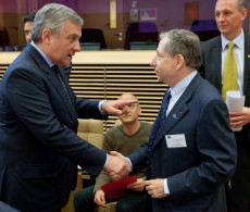 Commissioner Tajani with the FIA President, Jean Todt at the CARS 21 meeting