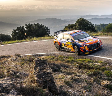 2021 WRC - RallyRACC Catalunya - T. Neuville/M. Wydaeghe (DPPI Media / N. Katikis)