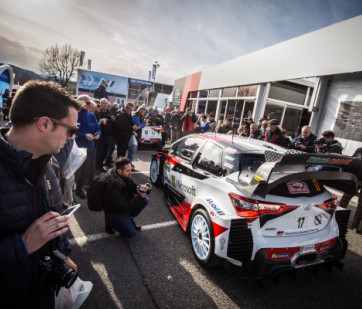 S. Ogier / J. Ingrassia at the Gap Service Park on Rallye Monte-Carlo