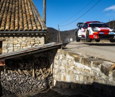 S. Ogier/V. Landais, Toyota Gazoo Racing, Rallye Monte-Carlo 2023 (photo Red Bull Content Pool / Jaanus Ree)