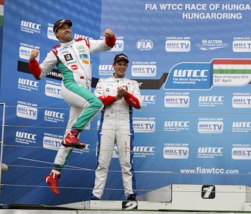 wtcc, hungary, lopez, bennani, race