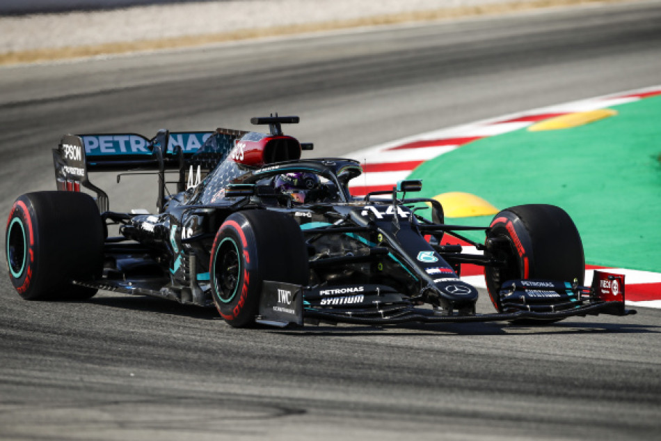 F1 Hamilton Tops Fp3 As Ocon Crashes Federation Internationale De L Automobile