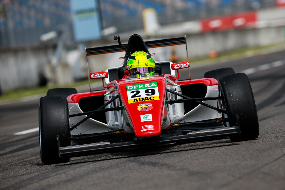 ADAC F4 Mick S qualifying