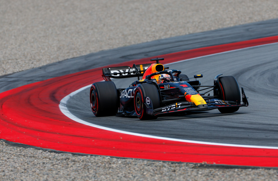 F1 – Verstappen supera a Pérez y Hamilton Rain afecta la última sesión de entrenamientos en España