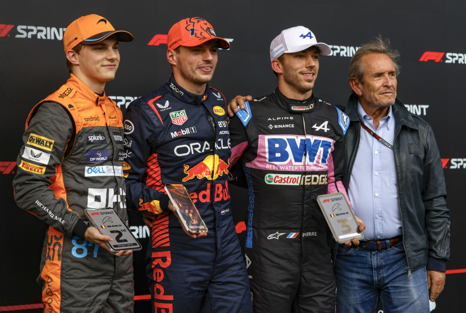 F1 – Max Verstappen wins in Qatar ahead of McLarens as Mercedes pair  collide