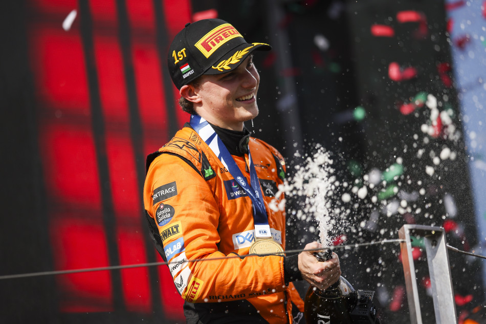 F1 - Piastri takes first F1 win as McLaren seal 1-2 in Hungary ahead of  Hamilton | Federation Internationale de l'Automobile