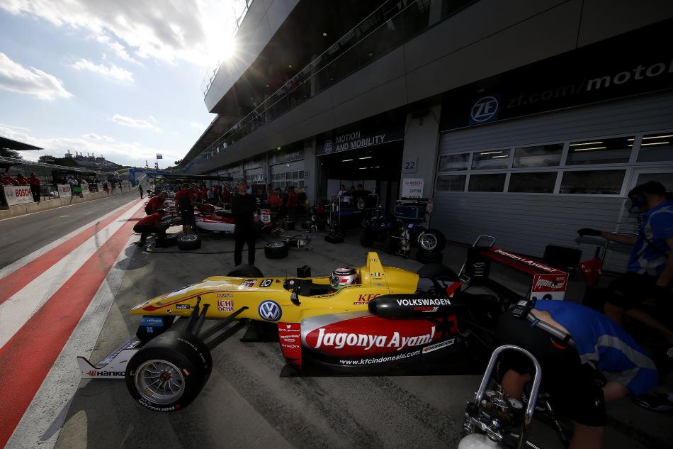 F3 2015 Spielberg Giovinazzi pole