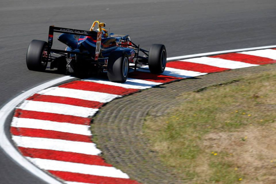 F3 Lance Stroll The Quickest On Day One In Portugal Federation Internationale De L Automobile