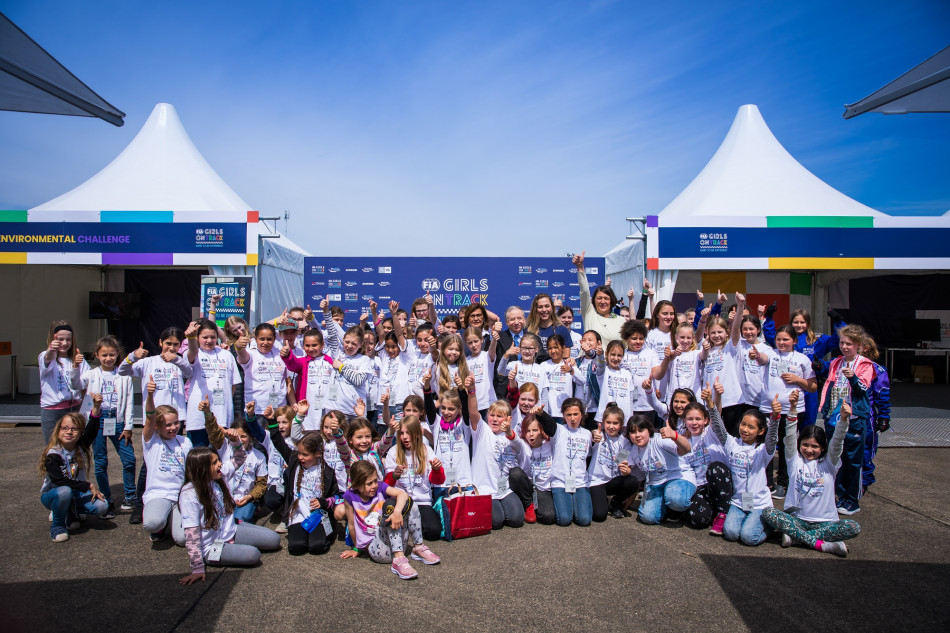 FIA Girls on Track-Dare to be Different kicks off in Berlin