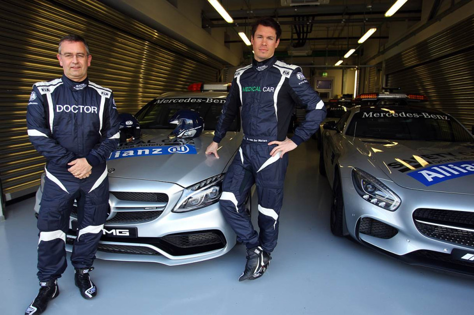 FIA renews OMP as official racewear supplier