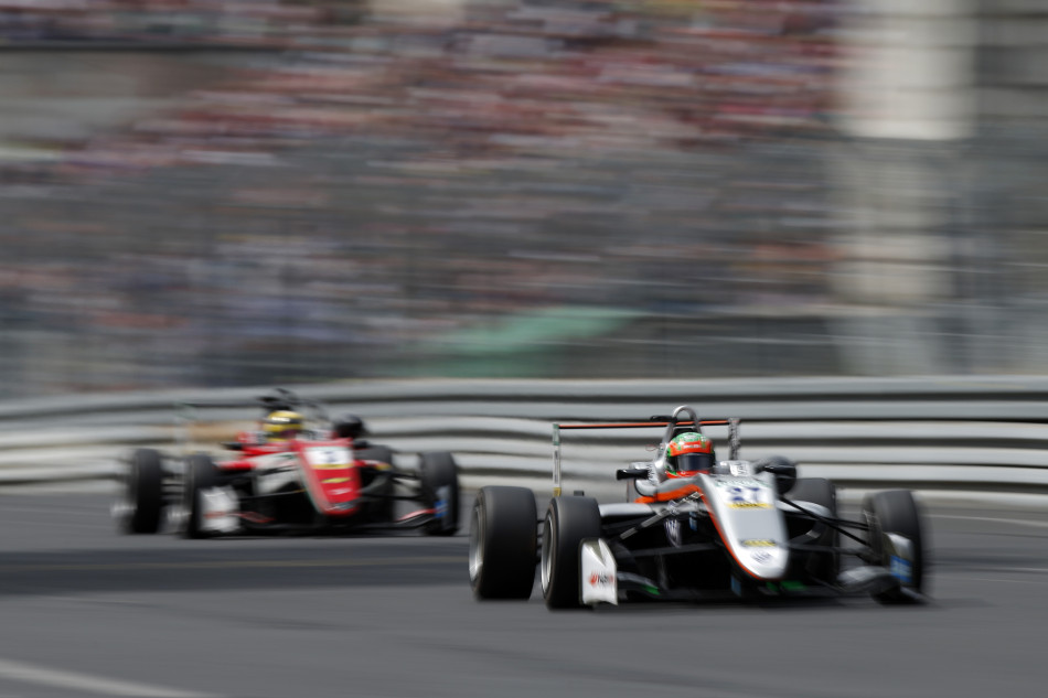 F3 Maiden Victory For An Indian Driver In Fia Formula 3 European Championship Federation Internationale De L Automobile