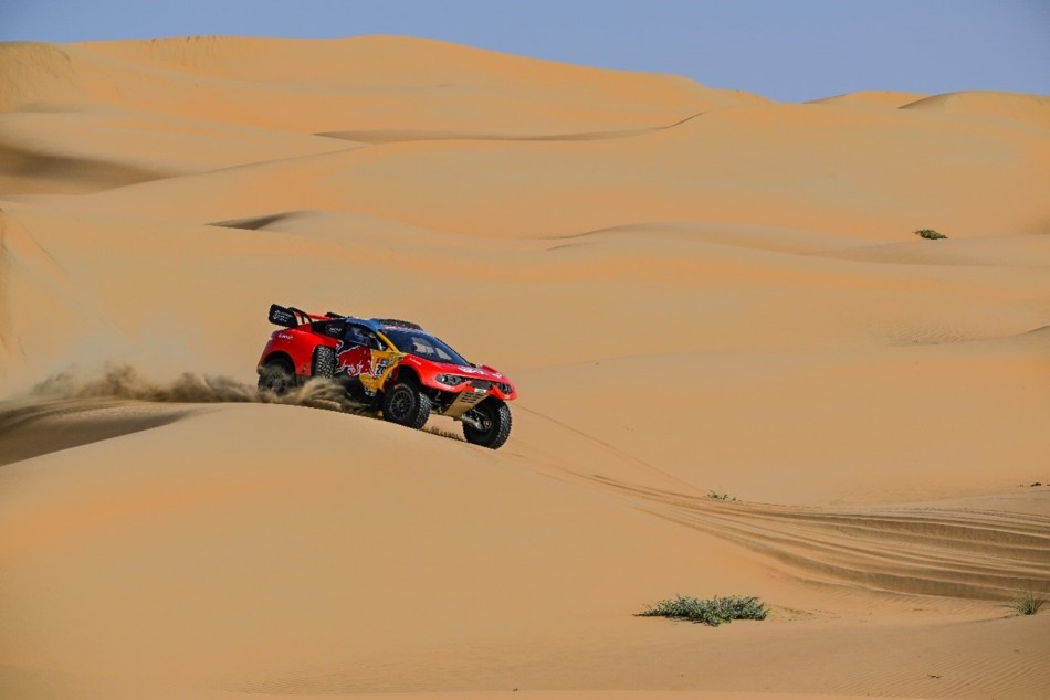 W2RC – Loeb y Al-Attiyah retomarán su duelo en las dunas del Abu Dhabi Desert Challenge