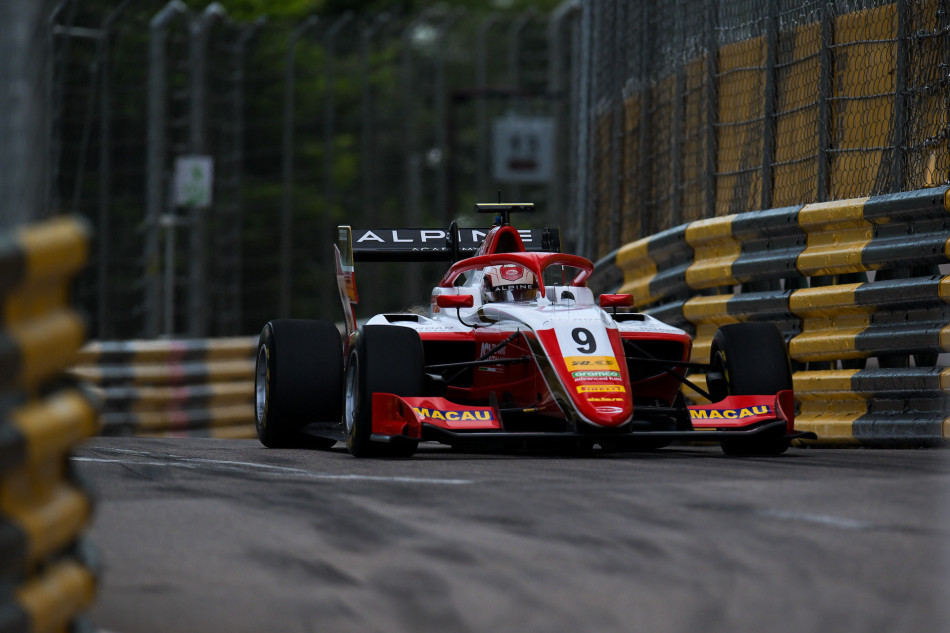 Gabriele Mini has claimed provisional pole for the FIA Formula 3 World Cup