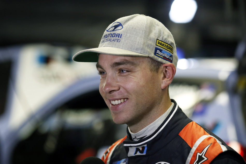 Paddon leads for Hyundai