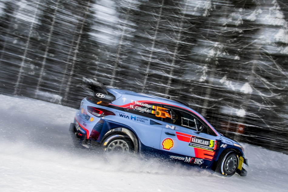 WRC – Neuville heads a Hyundai 1-2-3
