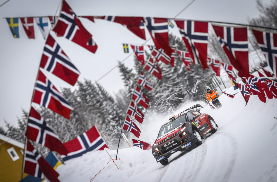 WRC – Neuville leads, Breen challenging