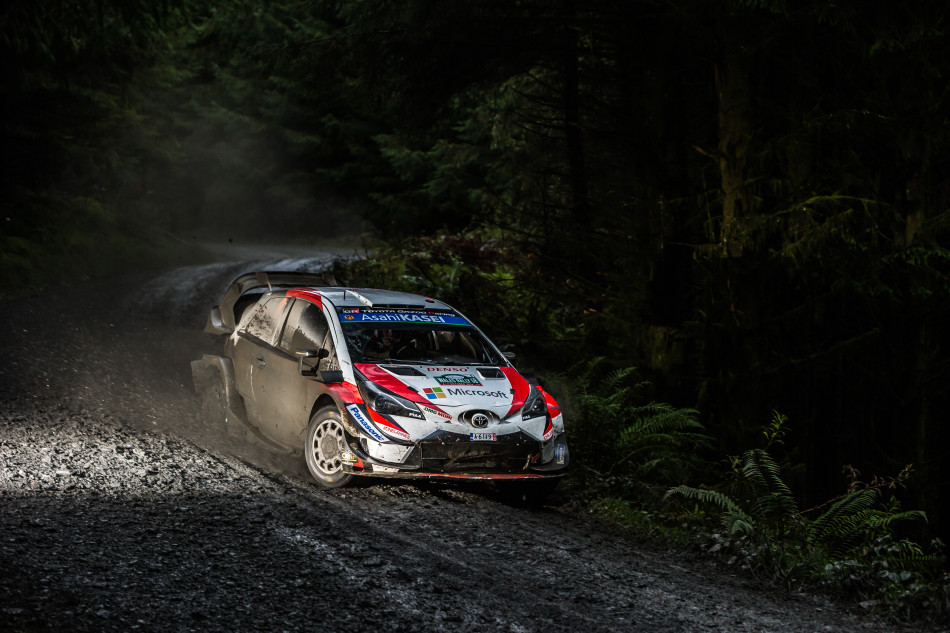WRC – Tänak leads, Ogier into second, Neuville drops time