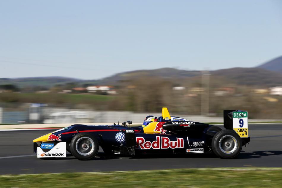 Red Bull F3