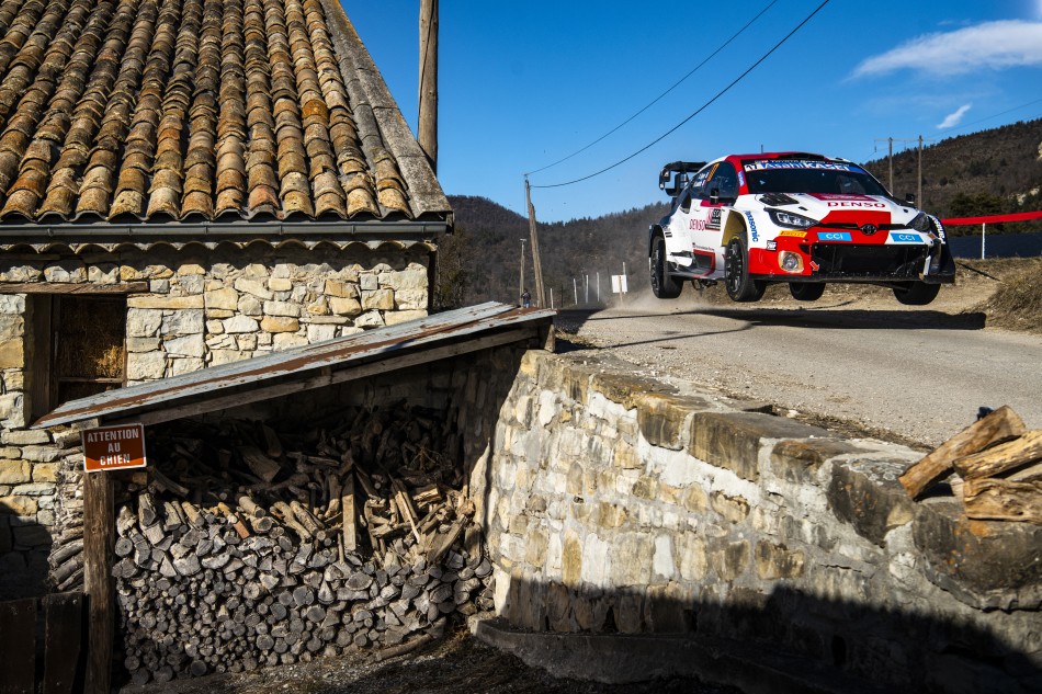 S. Ogier/V. Landais, Toyota Gazoo Racing, Rallye Monte-Carlo 2023 (photo Red Bull Content Pool / Jaanus Ree)