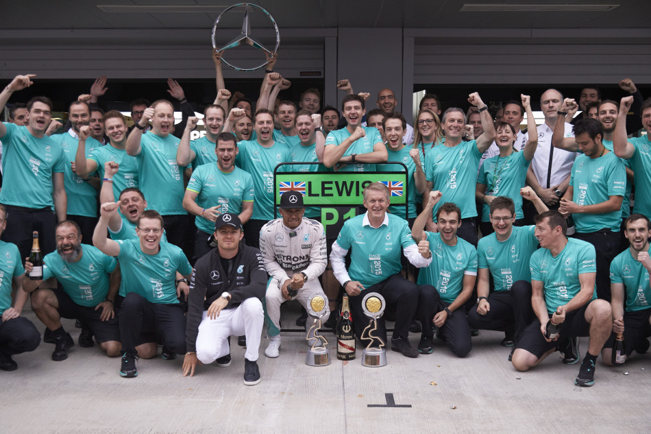 Mercedes Win Formula One Constructors Title Following Raikkonen Penalty Federation Internationale De L Automobile