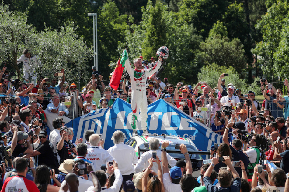 WTCC, portugal, race, monteiro