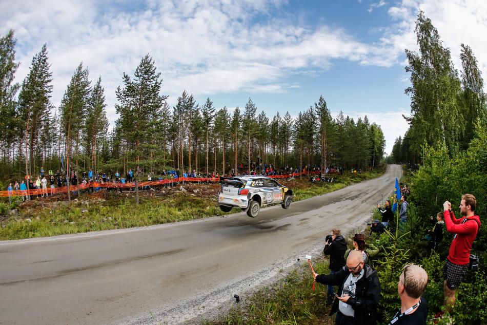 WRC 2015 rally finland day 1