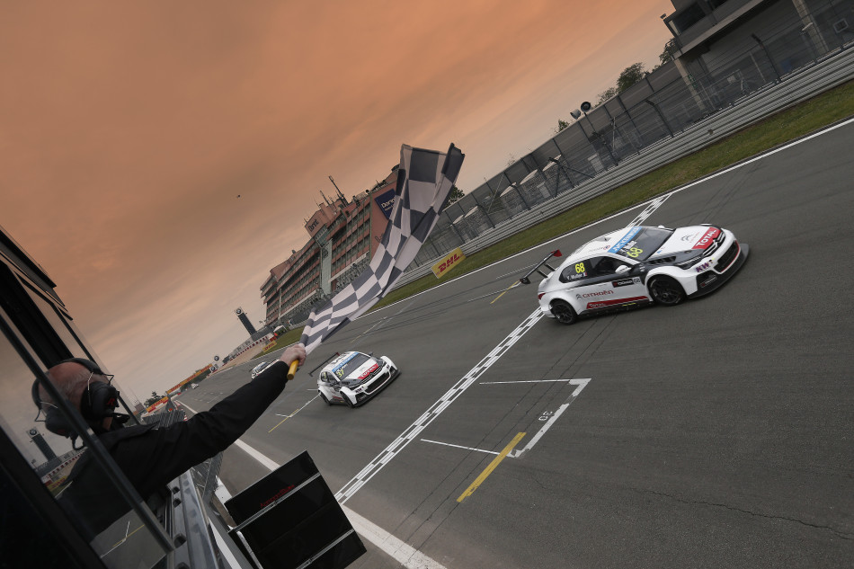 yvan_muller_wins_wtcc_race_of_germany_2015
