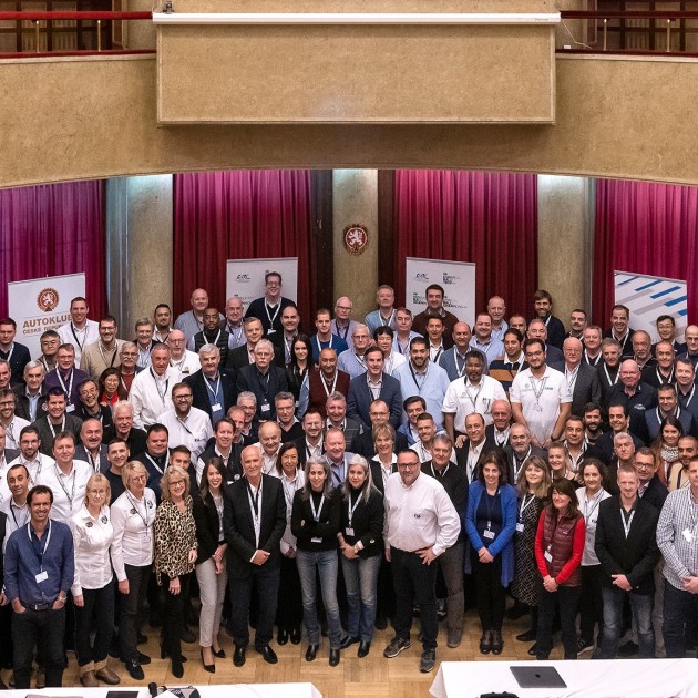 Family photo of the attendees at the 2020 Rally &amp; Cross Country Officials Seminar in Prague
