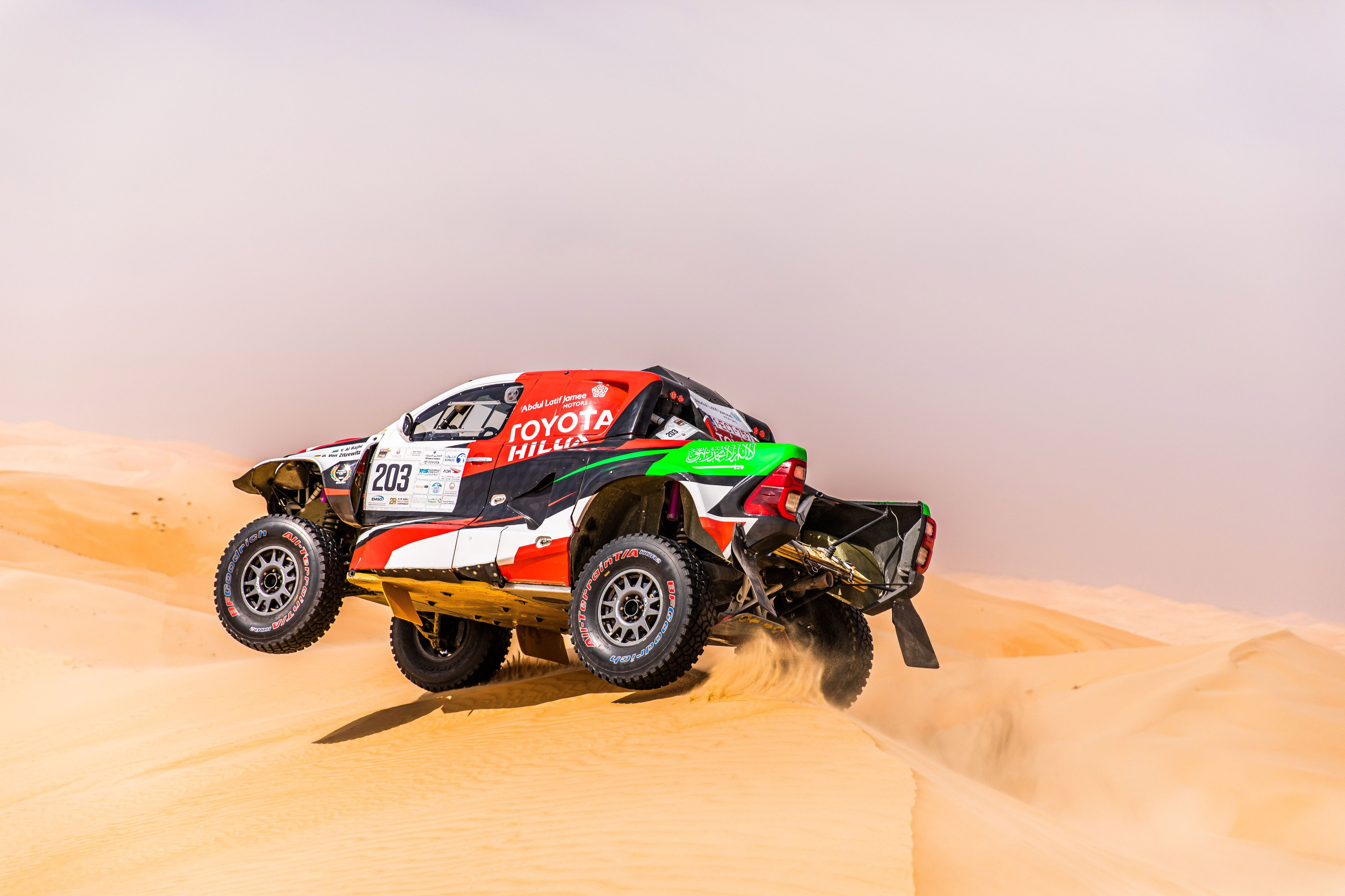 W2RC - Abu Dhabi Desert Challenge - Y. Al Rajhi/D. Von Zitzewitz (DPPI) W2RC - Abu Dhabi Desert Challenge - Y. Al Rajhi/D. Von Zitzewitz (DPPI)